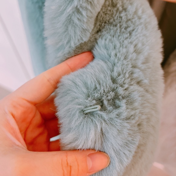 Faux fur jacket in mint blue, size S, good condition - Picture 3 of 5